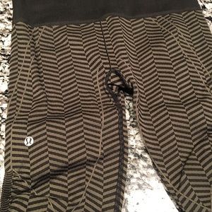 Lululemon In The Flow Crop